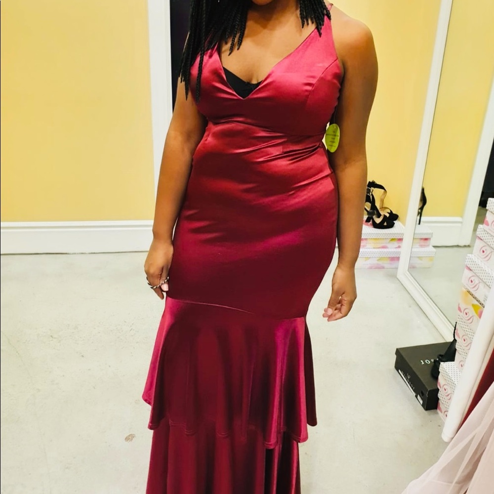 Women’s Burgundy Elegant Long Dress